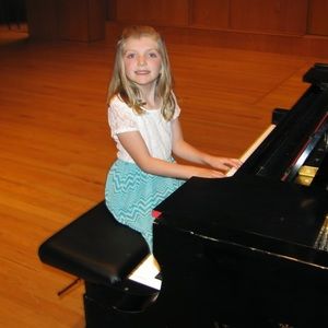 Meet your Posher, Courtney